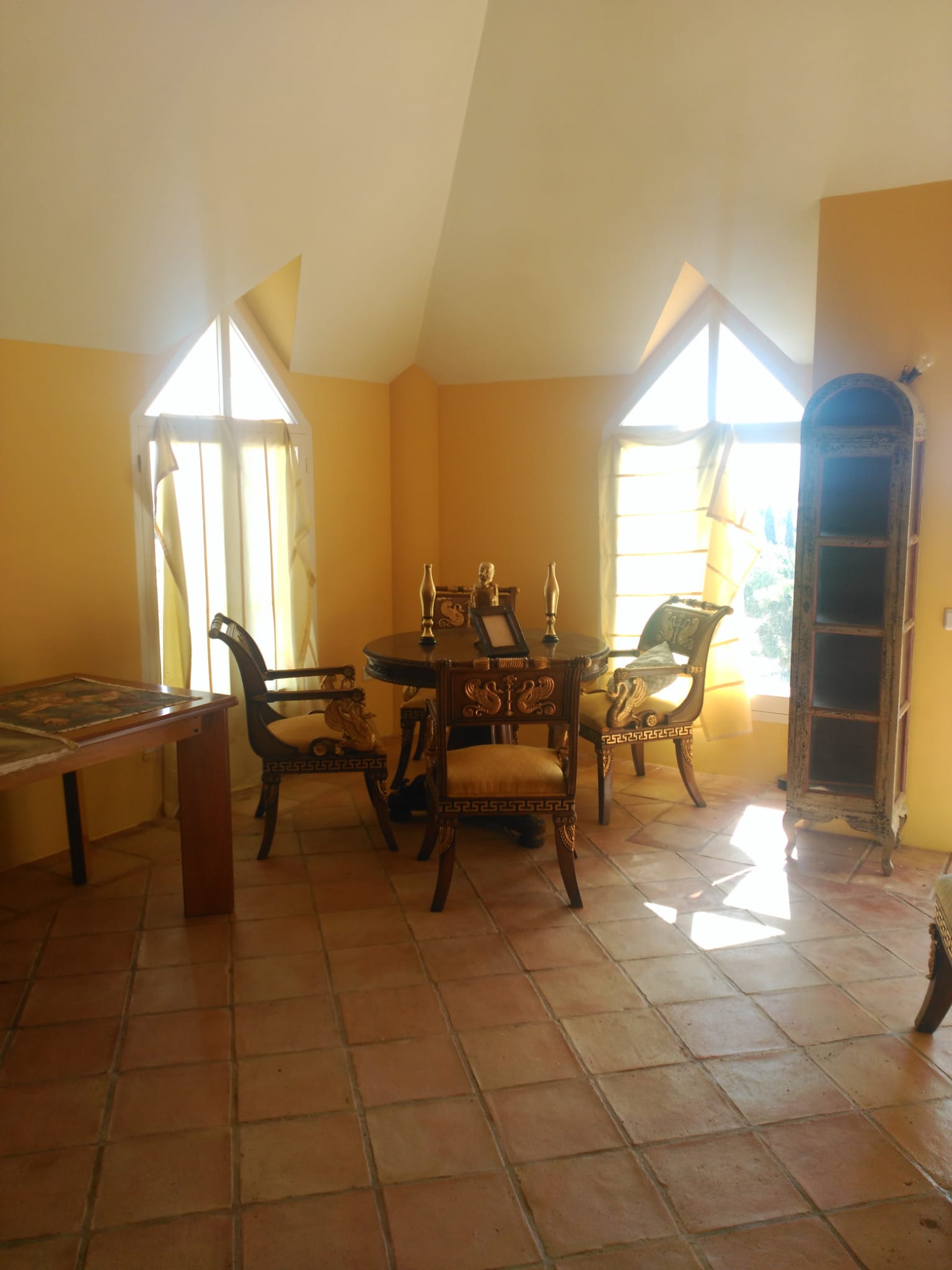 Будинок за містом Аліканте з ділянкою 0,53 га